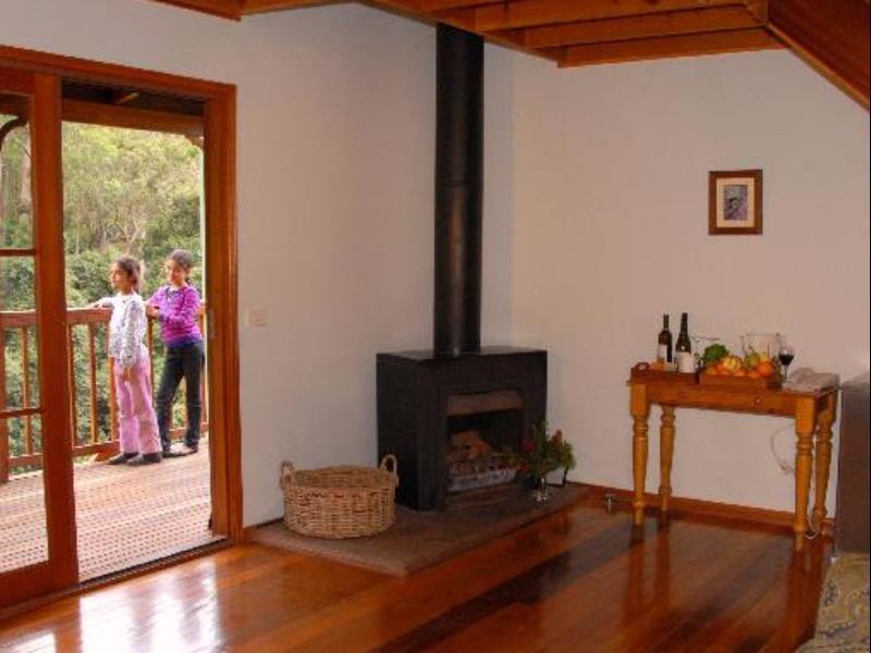 Nirvana Spiritual Retreat グロスター エクステリア 写真